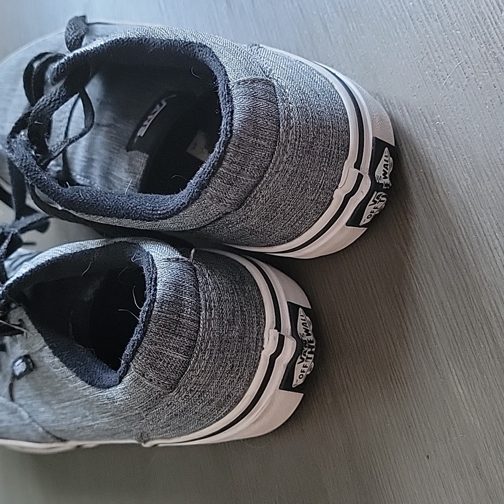 Vans shoes - Picture 2 of 3